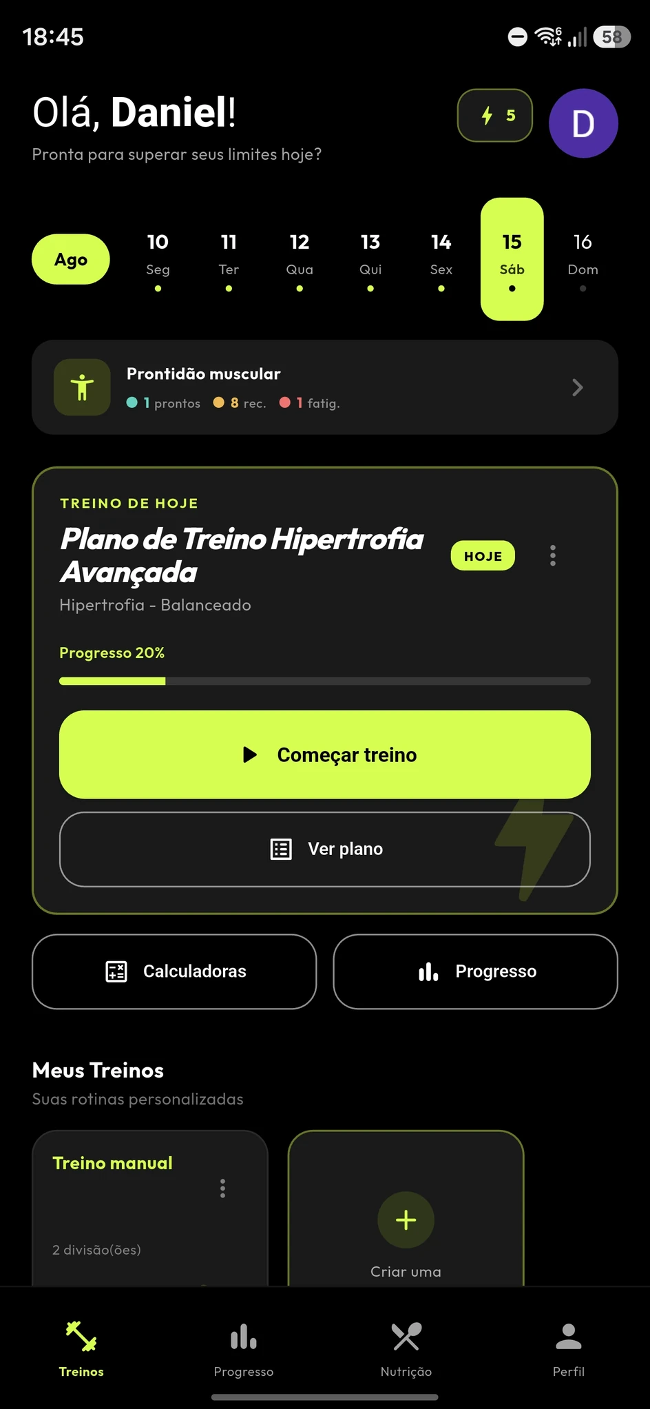 Athlete at the gym with Treino Certo IA open on the phone — Today’s workout